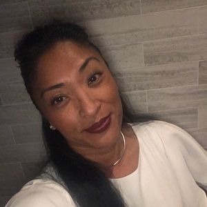 Meet your Posher, Roslynn